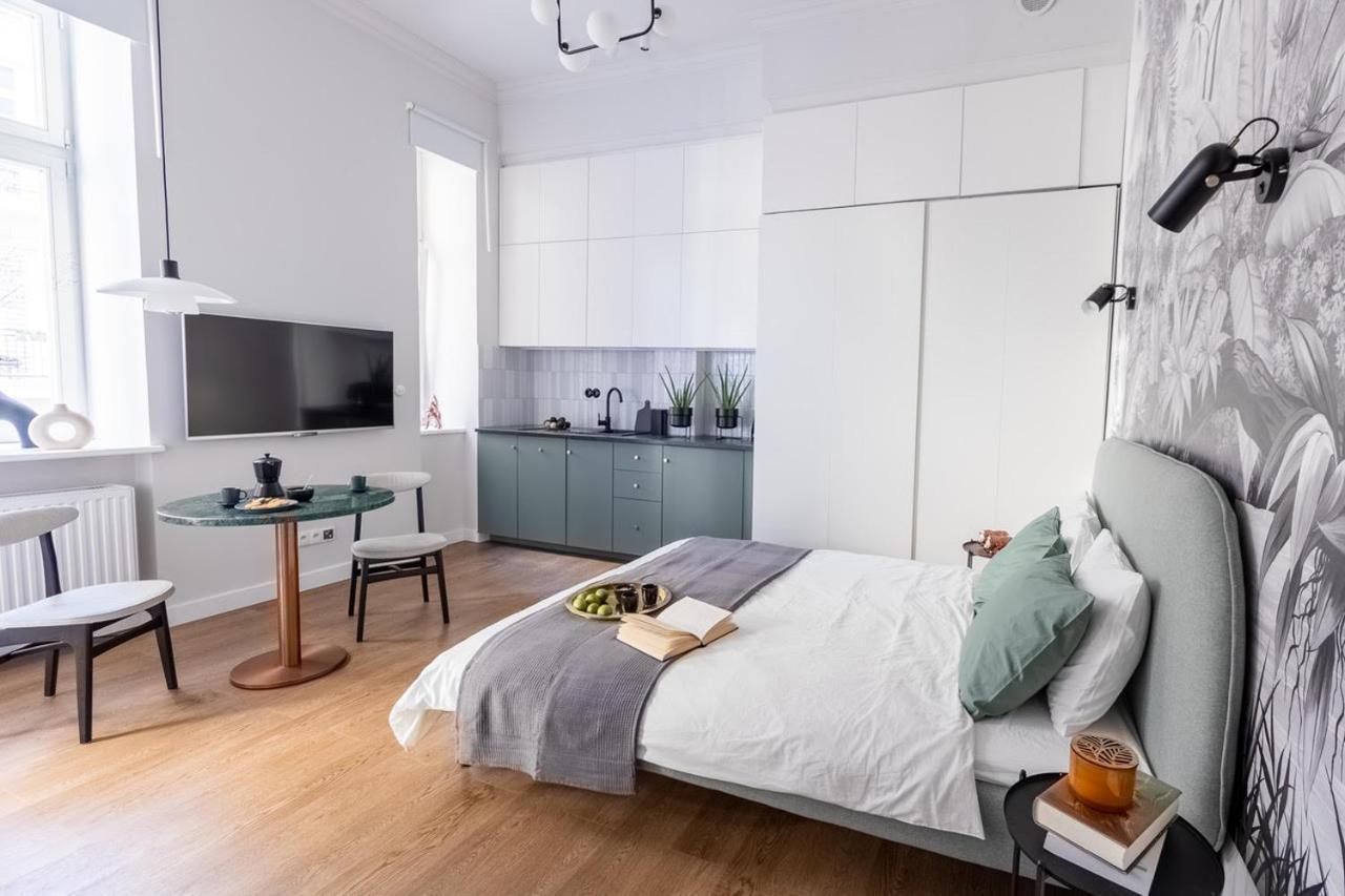 Lion Apartments - Premium Studio With Balcony Krakow Exterior photo