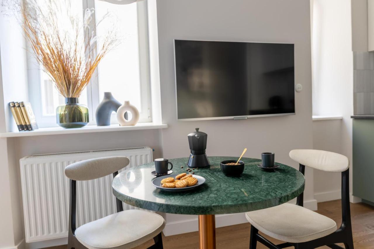 Lion Apartments - Premium Studio With Balcony Krakow Exterior photo