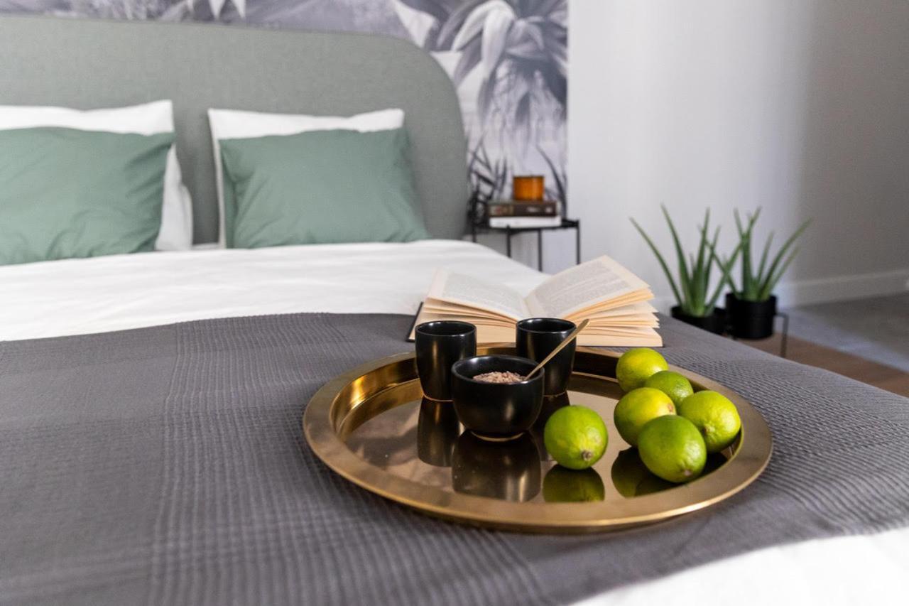 Lion Apartments - Premium Studio With Balcony Krakow Exterior photo
